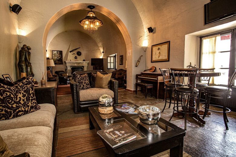 Luxury Mexican Hacienda Mesón Real De Plata - Santiago de Querétaro, Mexico