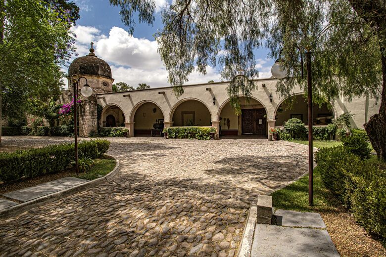 Luxury Mexican Hacienda Mesón Real De Plata - Santiago de Querétaro, Mexico