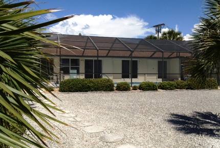 Idyllic Beachfront in Unique Casey Key - Osprey, Florida