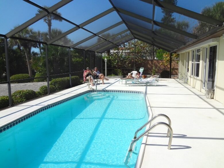 Idyllic Beachfront in Unique Casey Key - Osprey, Florida