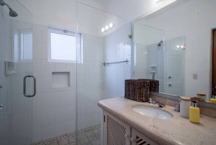 Stunning Paradise with Panoramic Acapulco Bay Views - Acapulco de Juárez Municipality, Mexico