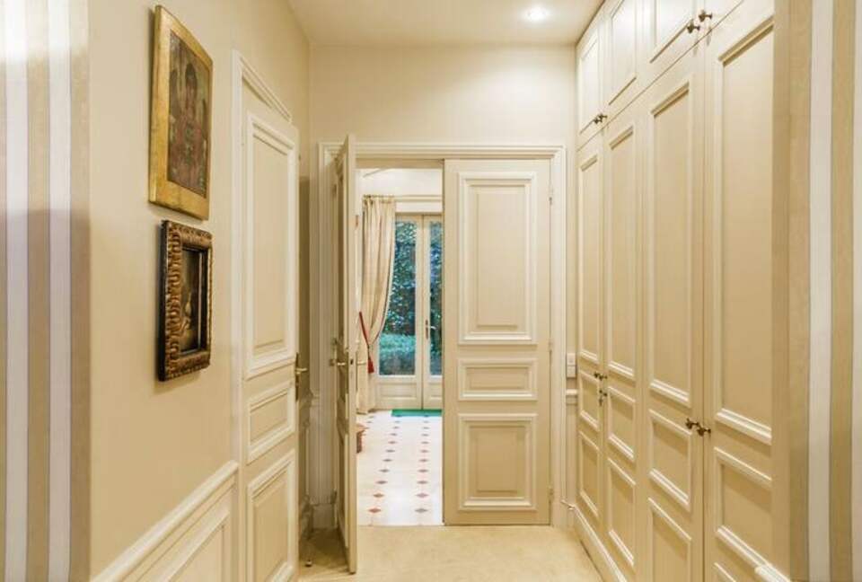 Luxury Central Paris (R) - Paris, France