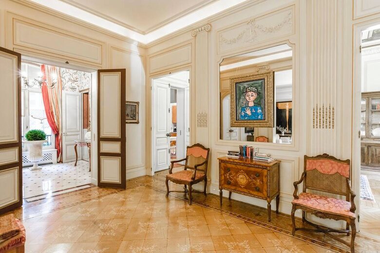 Luxury Central Paris (R) - Paris, France