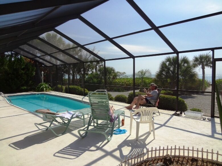 Idyllic Beachfront in Unique Casey Key - Osprey, Florida