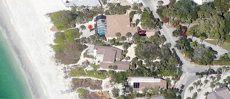 Idyllic Beachfront in Unique Casey Key - Osprey, Florida