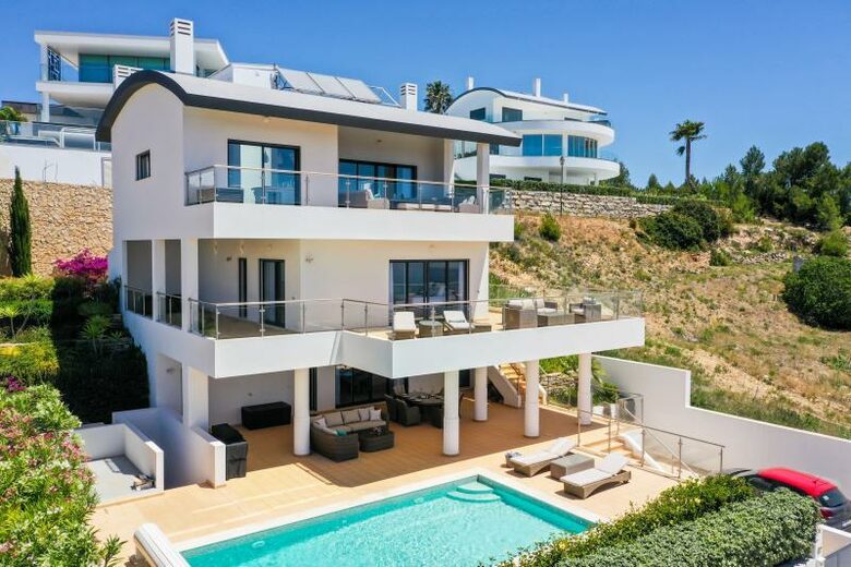 Stunning Algarve Villa (20 mins from Lagos) - Budens, Portugal