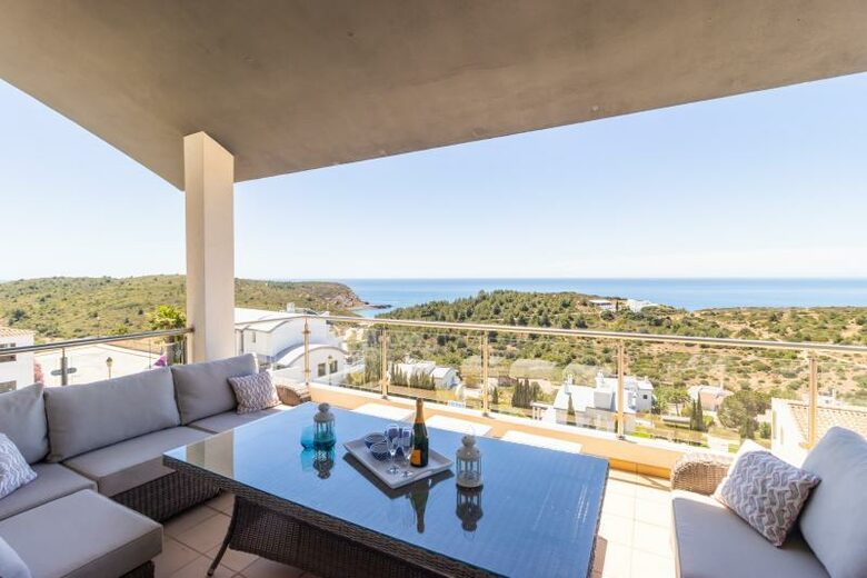 Stunning Algarve Villa (20 mins from Lagos) - Budens, Portugal