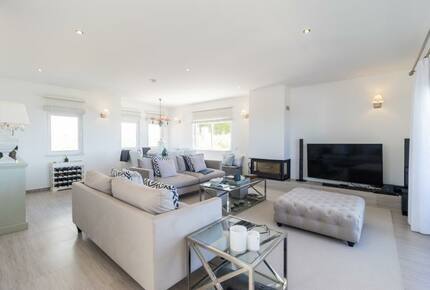 Stunning Algarve Villa (20 mins from Lagos) - Budens, Portugal