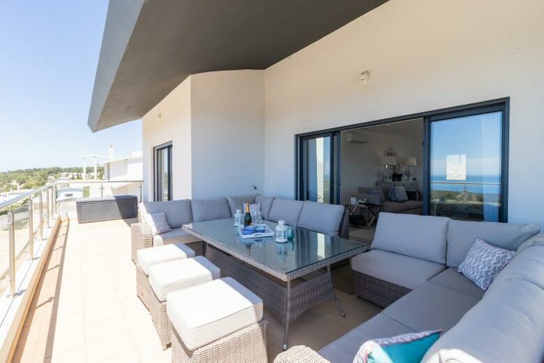 Stunning Algarve Villa (20 mins from Lagos) - Budens, Portugal