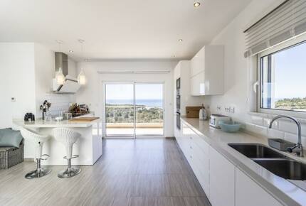 Stunning Algarve Villa (20 mins from Lagos) - Budens, Portugal