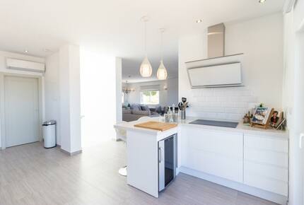 Stunning Algarve Villa (20 mins from Lagos) - Budens, Portugal