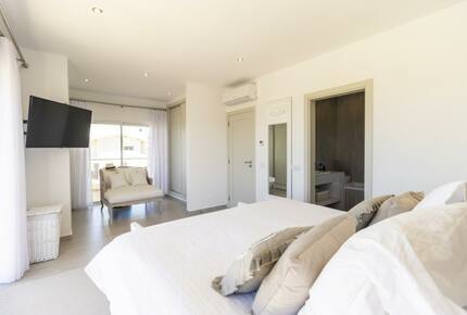 Stunning Algarve Villa (20 mins from Lagos) - Budens, Portugal