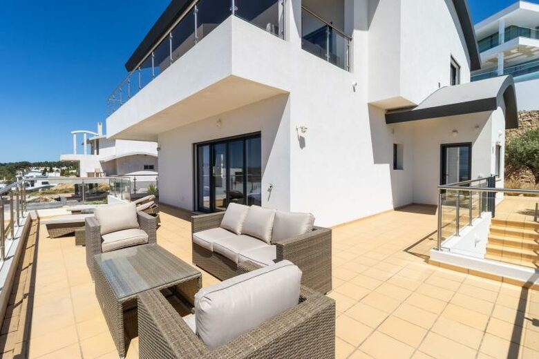 Stunning Algarve Villa (20 mins from Lagos) - Budens, Portugal