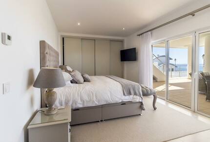 Stunning Algarve Villa (20 mins from Lagos) - Budens, Portugal