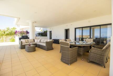 Stunning Algarve Villa (20 mins from Lagos) - Budens, Portugal