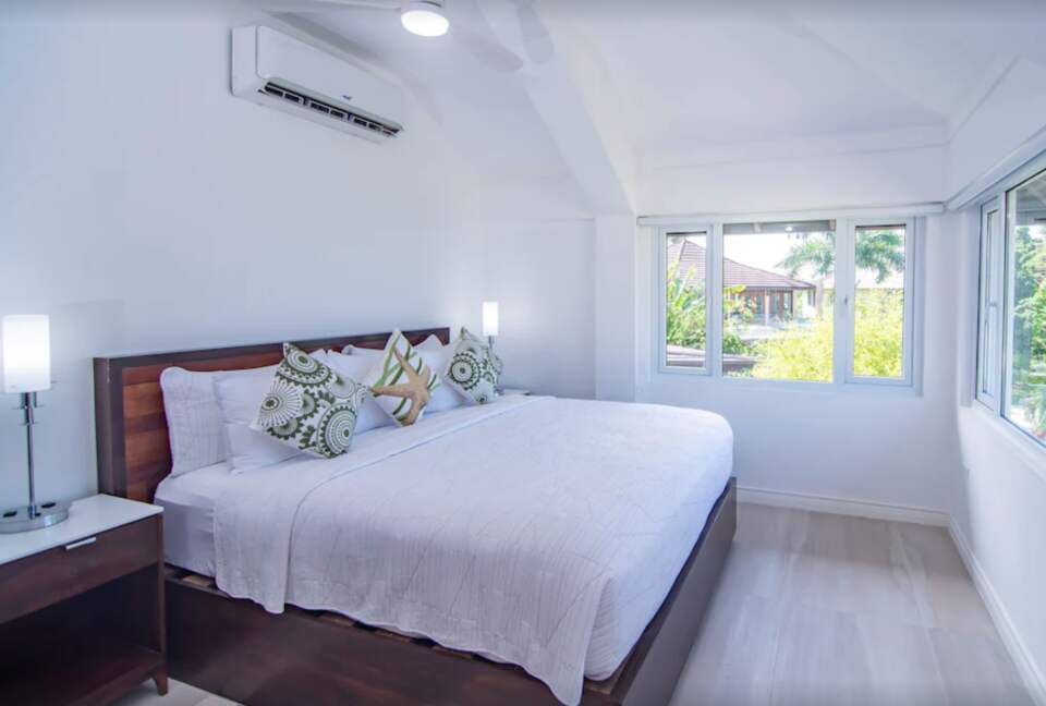 bedroom #1 king bed, sleeps 2 comfortably