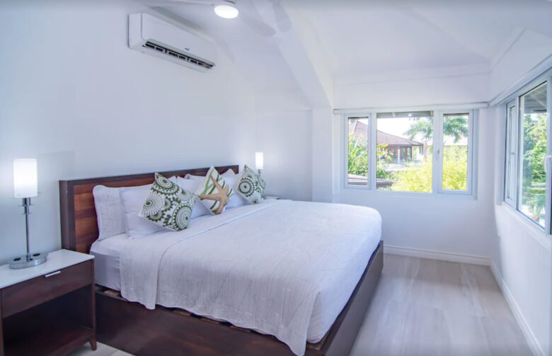 bedroom #1 king bed, sleeps 2 comfortably