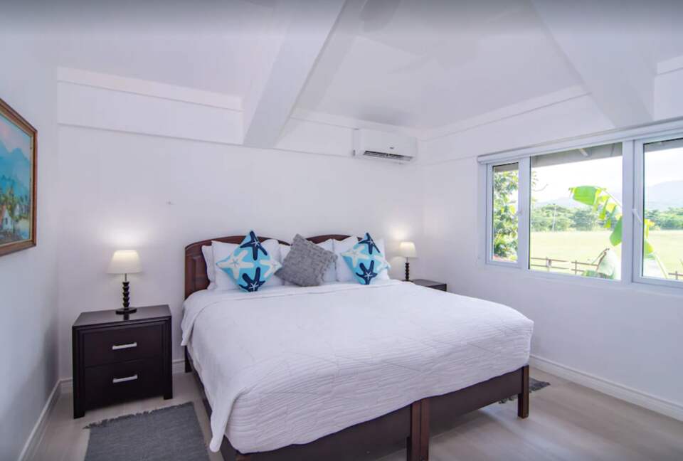 Bedroom # 3, king bed that separates into 2 twins