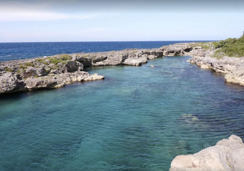 Sheltered Cove, a few feet walk from polo field