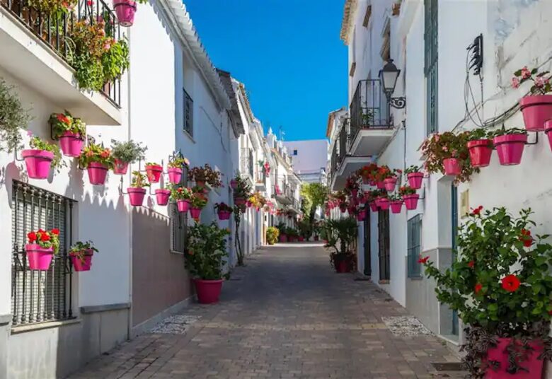 Casa Roja - Estepona, Spain