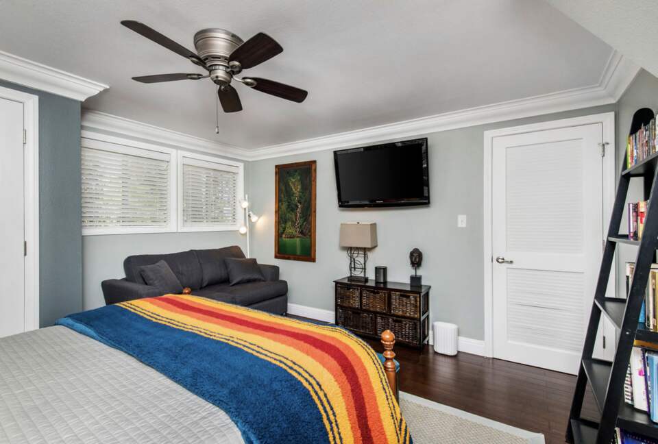 Beautiful Modern Home Walking Distance to Arrowhead Lake and Village - Lake Arrowhead, California