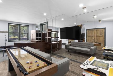 The SnowFun Wine Chalet | Close to Downtown with a Spa, Game Room & Mud Room - Park City, Utah
