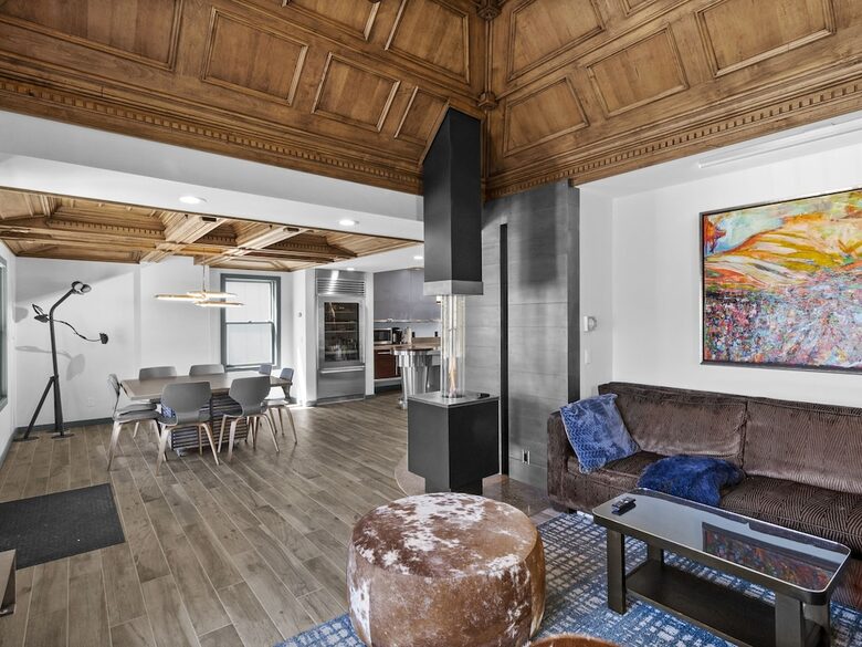 The SnowFun Wine Chalet | Close to Downtown with a Spa, Game Room & Mud Room - Park City, Utah