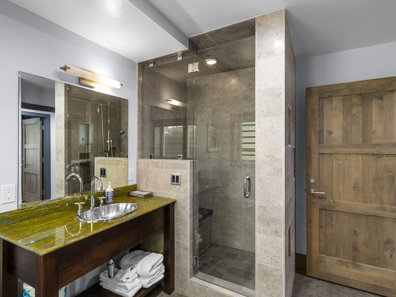 The SnowFun Wine Chalet | Close to Downtown with a Spa, Game Room & Mud Room - Park City, Utah