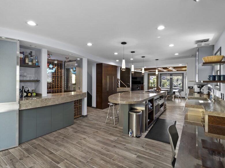 The SnowFun Wine Chalet | Close to Downtown with a Spa, Game Room & Mud Room - Park City, Utah