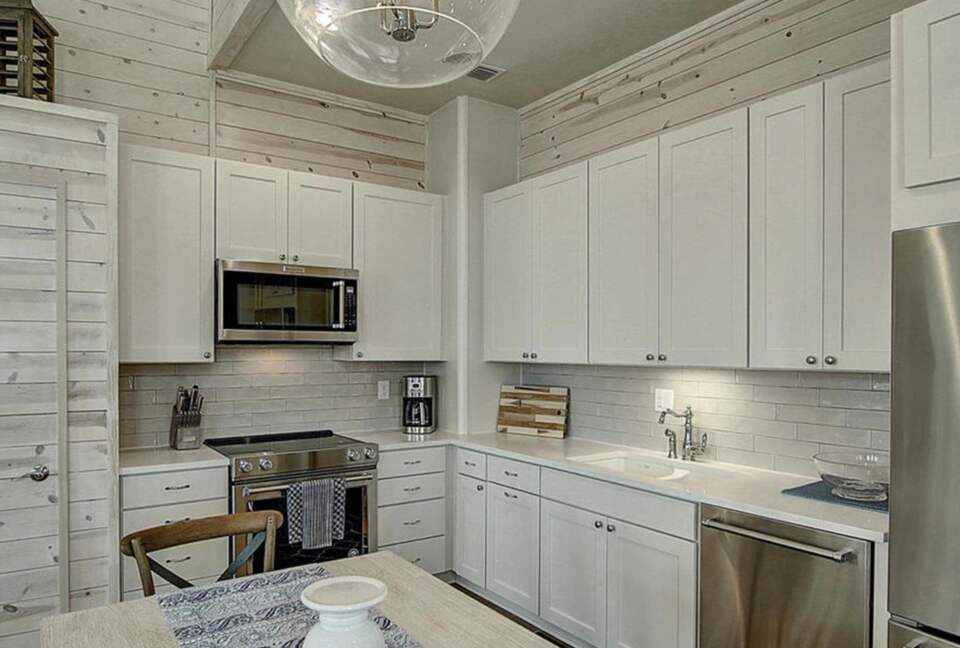 Gorgeous Townhome with Resort-Like Amenities - Port Aransas, Texas