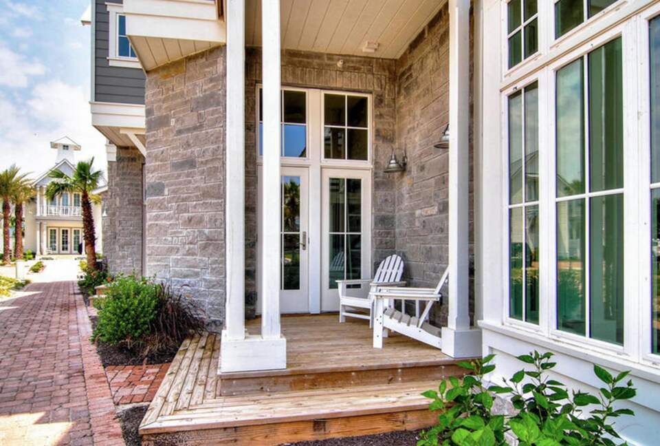 Gorgeous Townhome with Resort-Like Amenities - Port Aransas, Texas