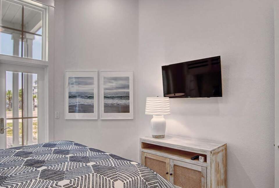 Gorgeous Townhome with Resort-Like Amenities - Port Aransas, Texas