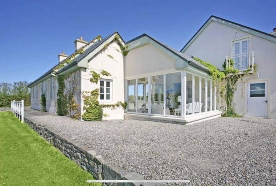 Wild Atlantic Way Beach House - Doonbeg, Ireland