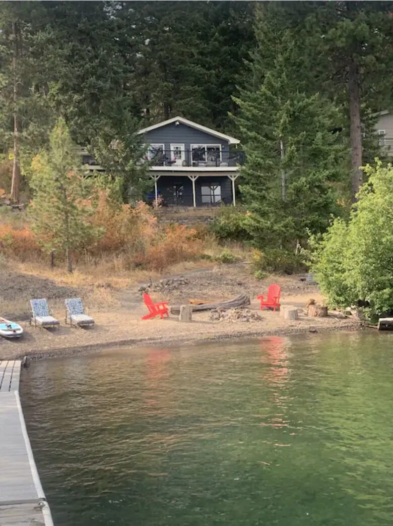Charming Lakefront Home on Pristine Lake Coeur d' Alene - Coeur d'Alene, Idaho