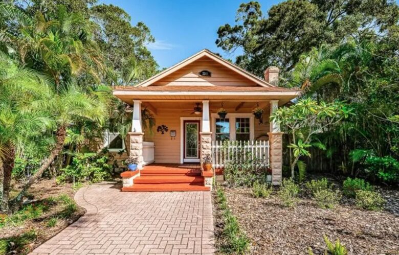 Craftsman Bungalow in Historic Kenwood - 3 Blocks to Central Ave! - St. Petersburg, Florida