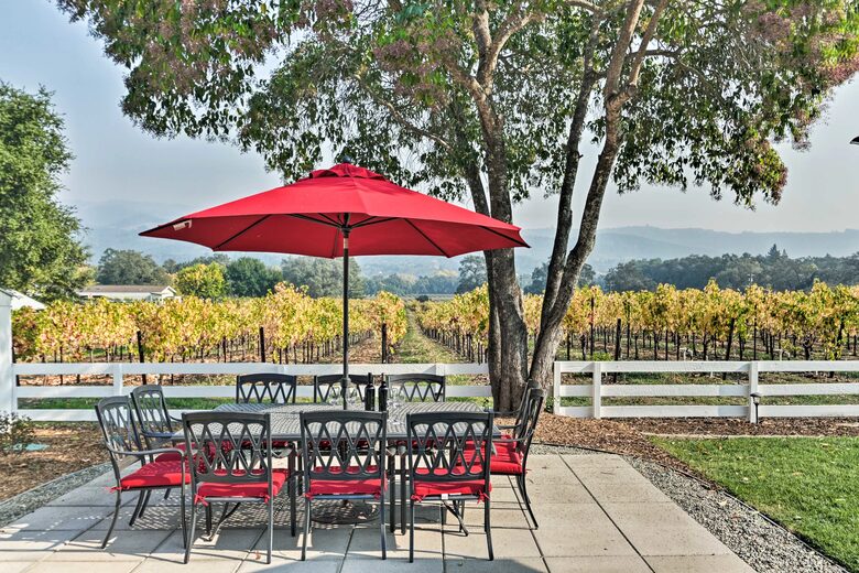 Sonoma Sunsets | With patio and vineyard views - Sonoma, California