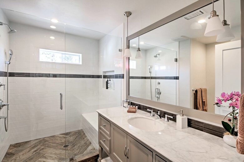 Sonoma Sunsets | With patio and vineyard views - Sonoma, California