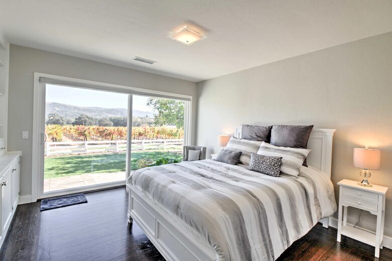 Sonoma Sunsets | With patio and vineyard views - Sonoma, California