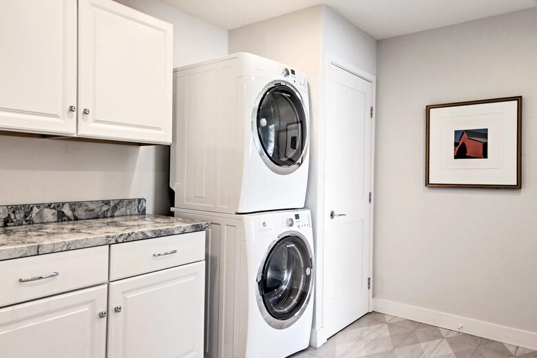 Sonoma Sunsets | With patio and vineyard views - Sonoma, California