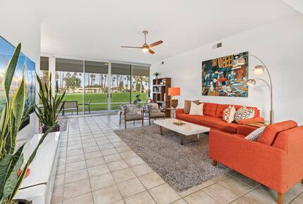 MidCentury Beauty | On golf course with a pool - Palm Springs, California