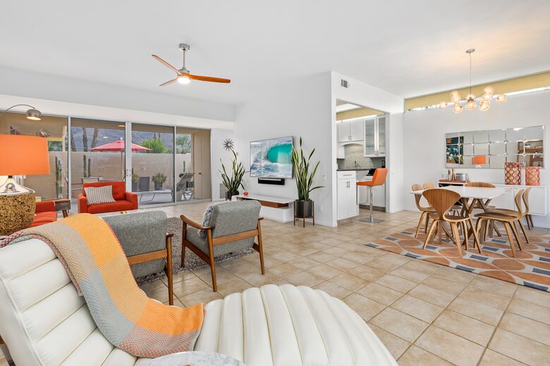 MidCentury Beauty | On golf course with a pool - Palm Springs, California