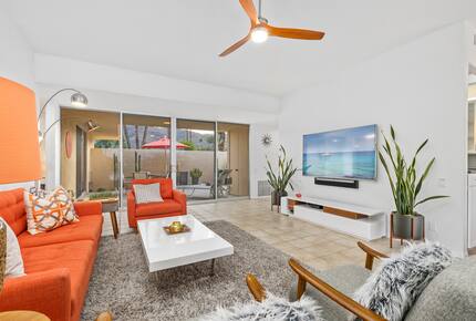 MidCentury Beauty | On golf course with a pool - Palm Springs, California