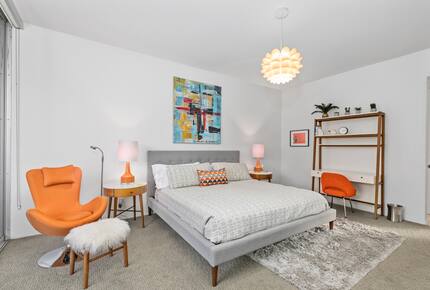 MidCentury Beauty | On golf course with a pool - Palm Springs, California