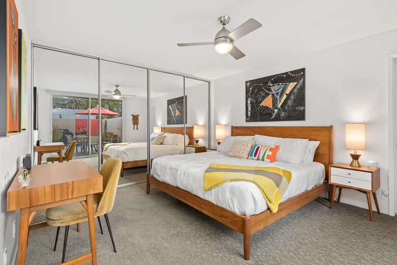 MidCentury Beauty | On golf course with a pool - Palm Springs, California