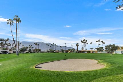MidCentury Beauty | On golf course with a pool - Palm Springs, California