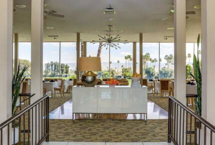 MidCentury Beauty | On golf course with a pool - Palm Springs, California