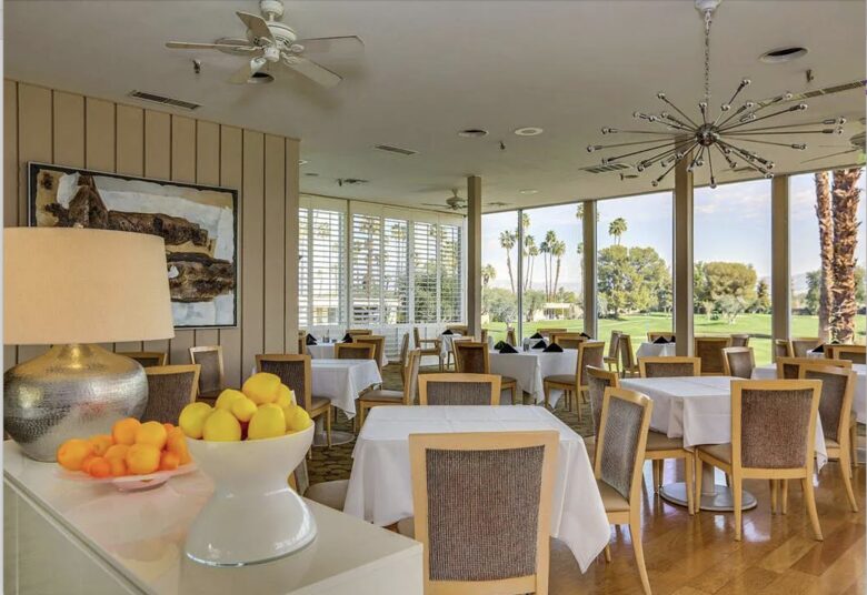 MidCentury Beauty | On golf course with a pool - Palm Springs, California