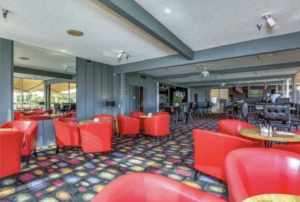 MidCentury Beauty | On golf course with a pool - Palm Springs, California