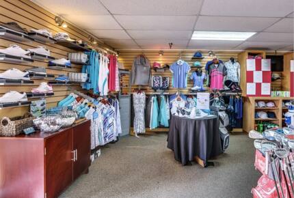 MidCentury Beauty | On golf course with a pool - Palm Springs, California