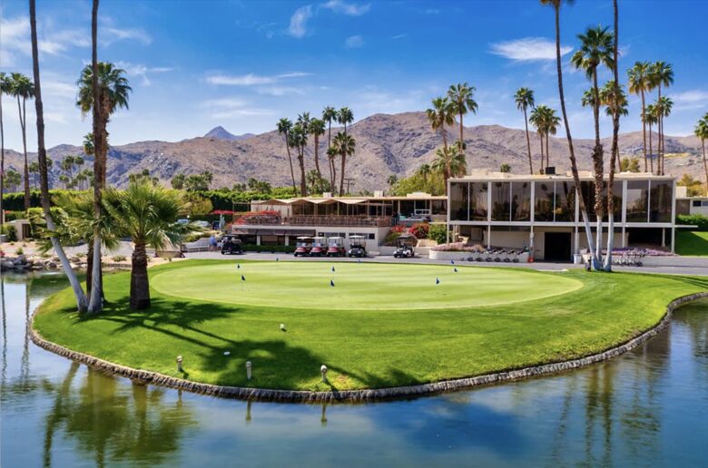 MidCentury Beauty | On golf course with a pool - Palm Springs, California